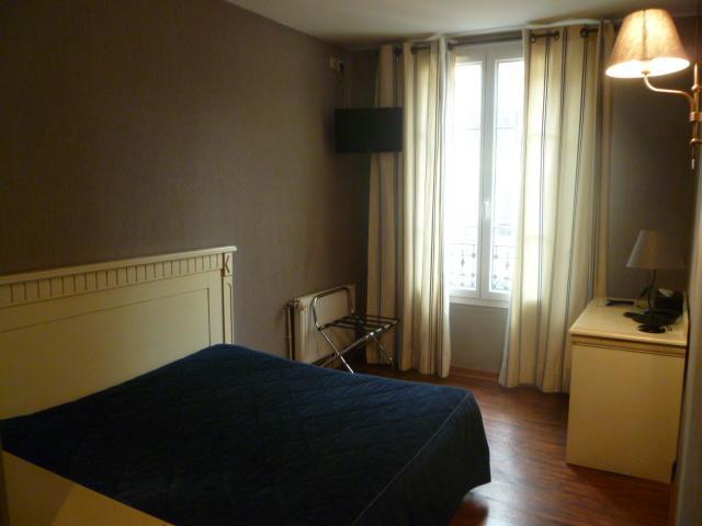 Au Limousin Hotell Levallois-Perret Exteriör bild
